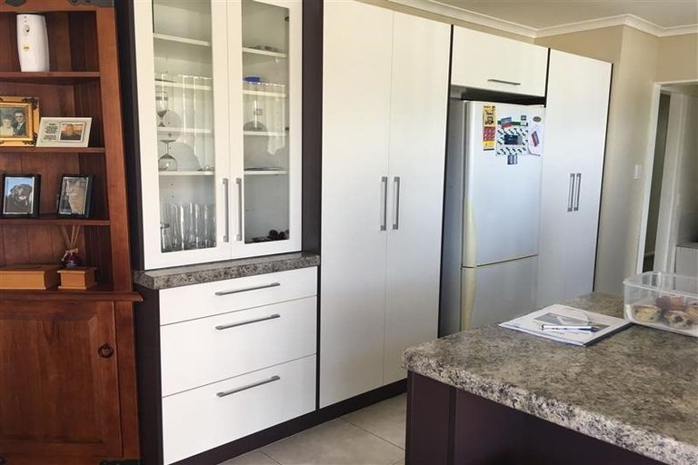 Photo of property in 17 Antonia Place, Bell Block, New Plymouth, 4312