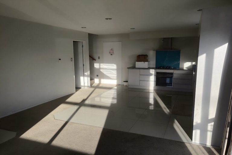 Photo of property in 10 Peerless Avenue, Takanini, 2112