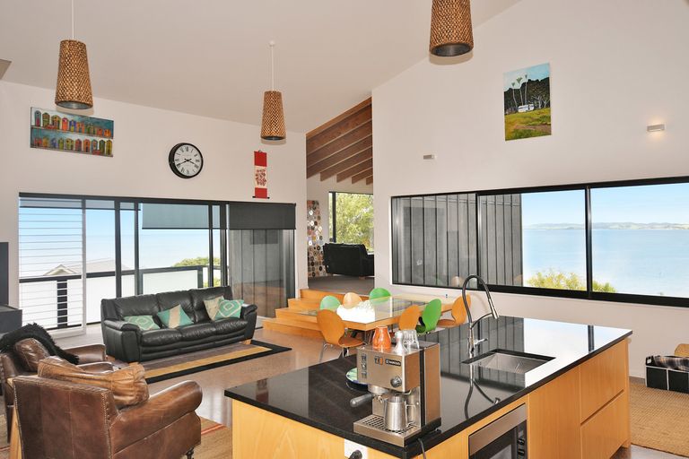 Photo of property in 15c Wonderview Road, Leigh, 0985