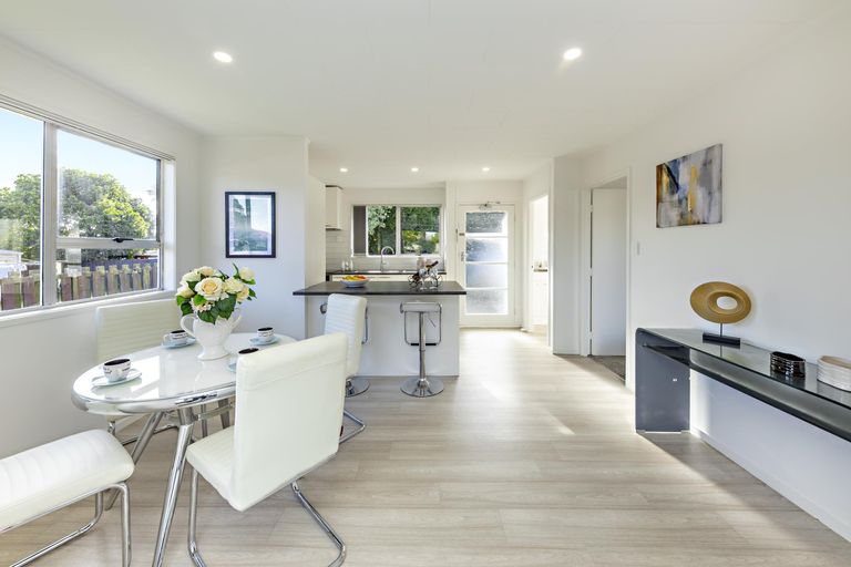 Photo of property in 21 Heathberry Close, Papatoetoe, Auckland, 2025