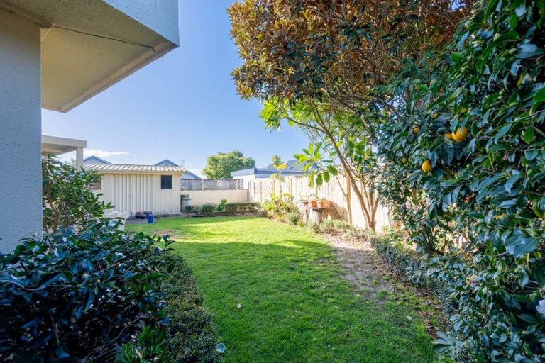 Photo of property in 3 Moana Place, Taradale, Napier, 4112