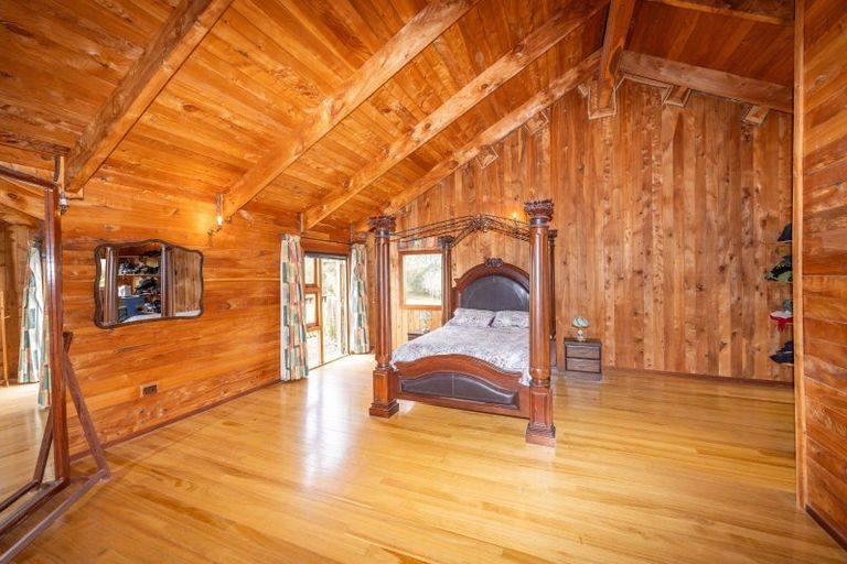 Photo of property in 240 Te Pahu Road, Te Pahu, 3285