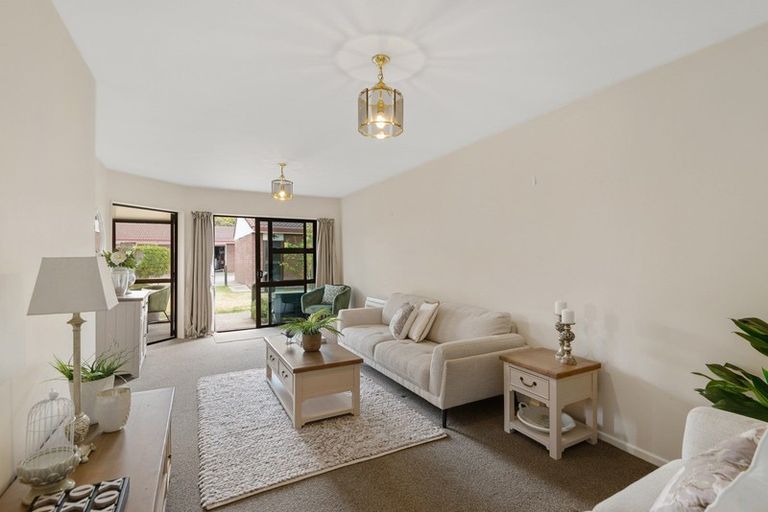 Photo of property in 7/218 Lincoln Road, Addington, Christchurch, 8024