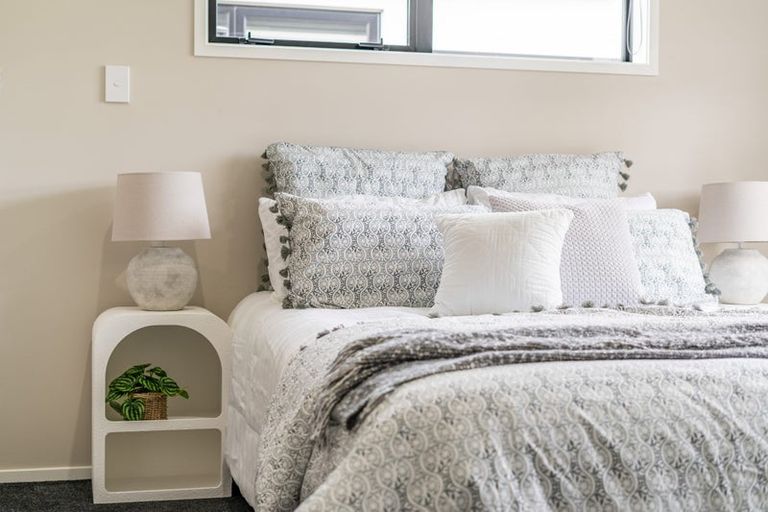 Photo of property in 22 Te Kaeaea Crescent, Wallaceville, Upper Hutt, 5018