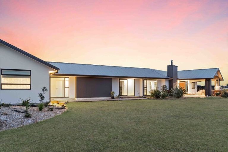 Photo of property in 10 Braeburn Crescent, Swannanoa, Kaiapoi, 7692