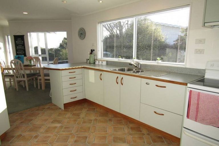 Photo of property in 1/5 Hampstead Place, Richmond Heights, Taupo, 3330
