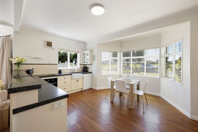 Photo of property in 46 Maclean Street, Cambridge, 3434