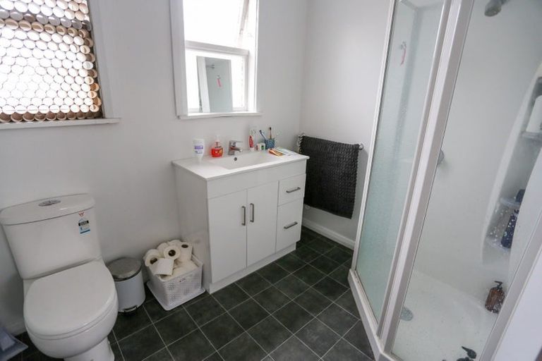 Photo of property in 1 Auburn Avenue, Upper Riccarton, Christchurch, 8041