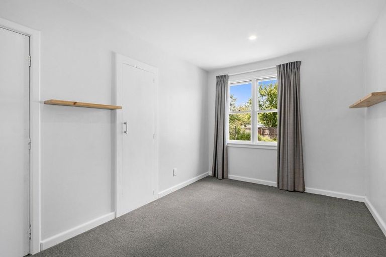 Photo of property in 202 Weston Road, St Albans, Christchurch, 8052