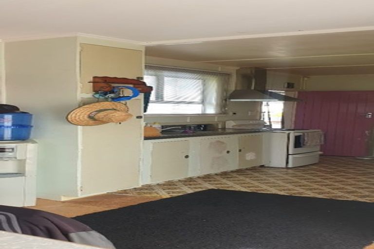 Photo of property in 2 Elizabeth Street, Patea, 4520