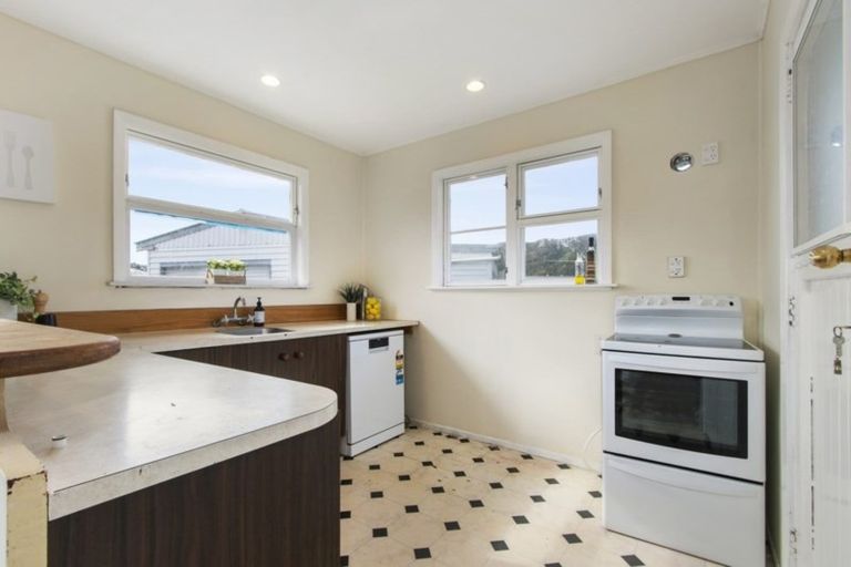 Photo of property in 17 Whitehall Street, Wainuiomata, Lower Hutt, 5014