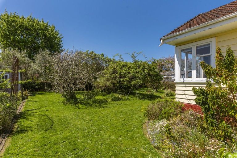 Photo of property in 34 Stanley Street, Levin, 5510