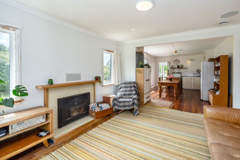 Photo of property in 2430 State Highway 2, Greytown, 5794