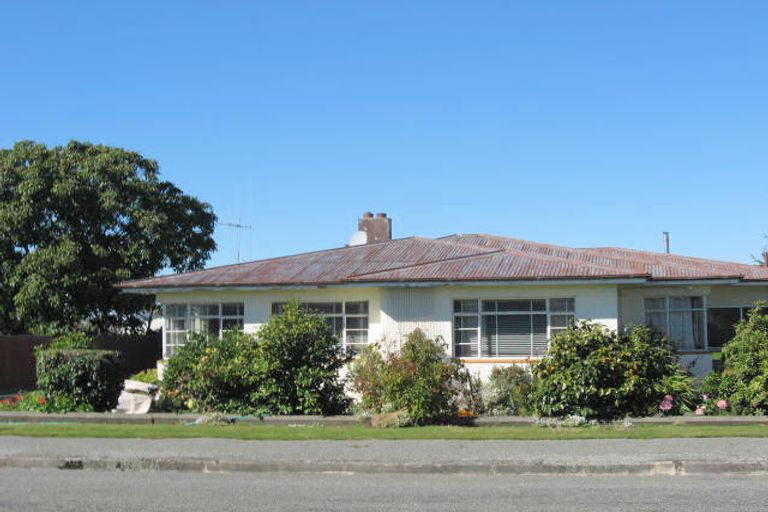 Photo of property in 45 Rhodes Street, Waimate, 7924