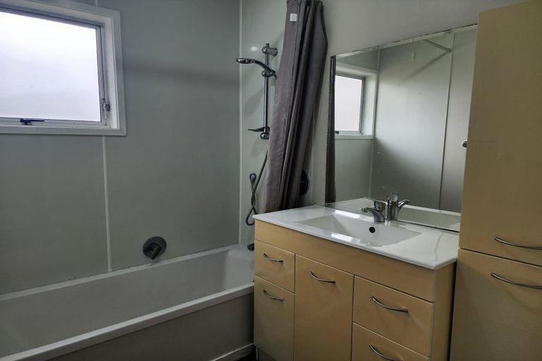 Photo of property in 58 Riverpark Crescent, Henderson, Auckland, 0610