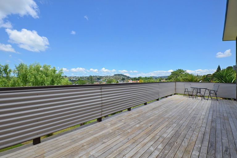 Photo of property in 6 High Oaks Way, Avenues, Whangarei, 0110