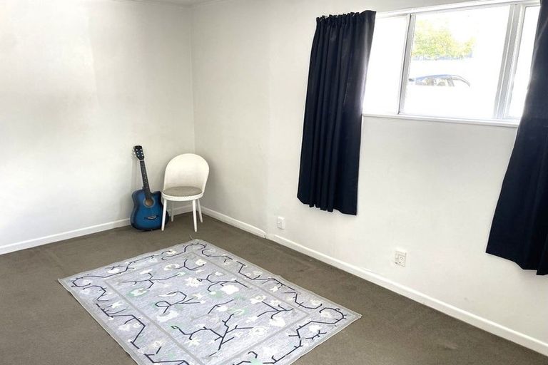 Photo of property in 29 Rosier Road, Glen Eden, Auckland, 0602