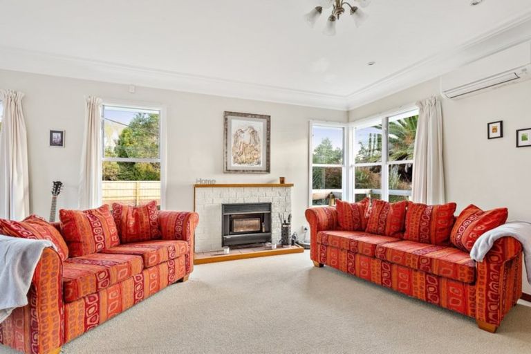 Photo of property in 21 Springs Road, Parakai, 0830