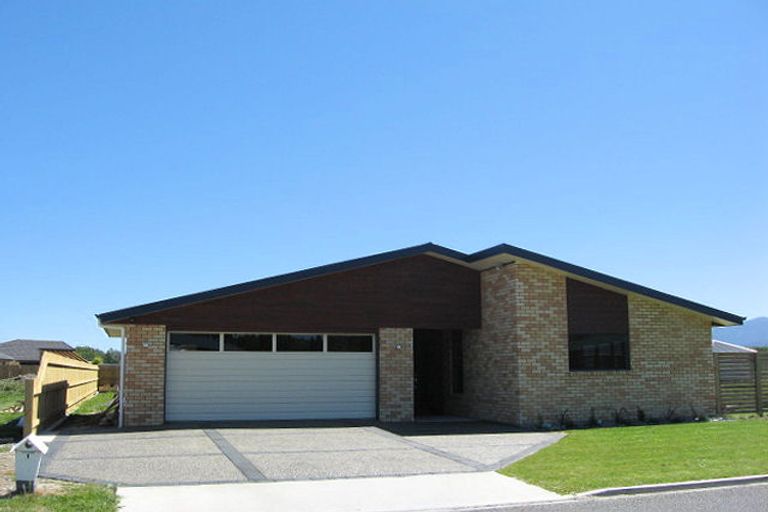 Photo of property in 19 Waipuna Street, Mayfield, Blenheim, 7201