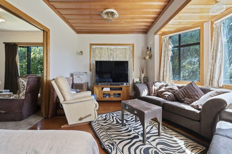 Photo of property in 76 Terou Street, Manaia, 4612