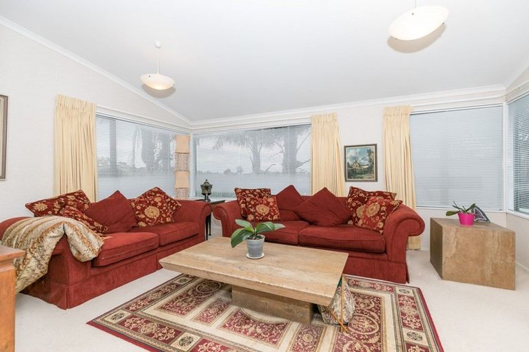 Photo of property in 26 Highgrove Drive, Grandview Heights, Hamilton, 3200