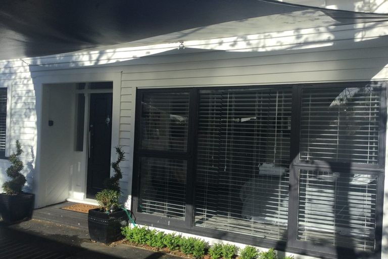 Photo of property in 135 Springfield Road, St Albans, Christchurch, 8014
