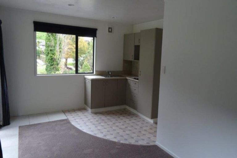 Photo of property in 25 Seaview Crescent, Picton, 7220