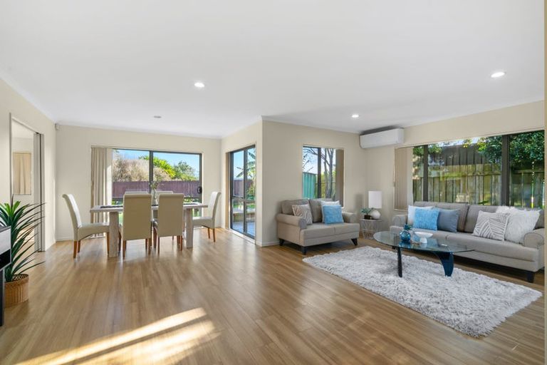 Photo of property in 9 Staten Place, Mangere, Auckland, 2022