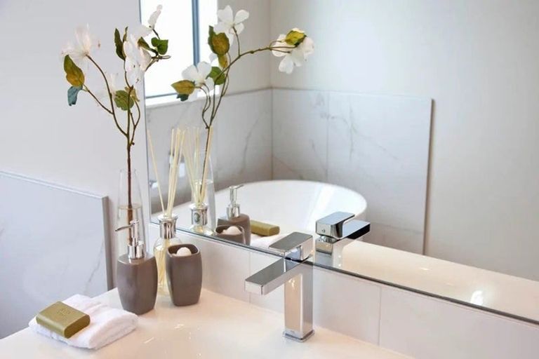 Photo of property in 6 Manaakitia Road, Karaka, 2124