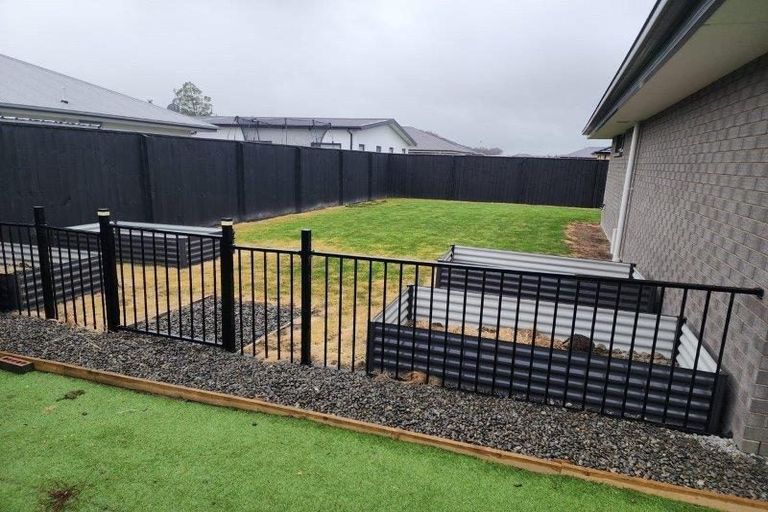 Photo of property in 2 Tara Crescent, Woodend, 7610