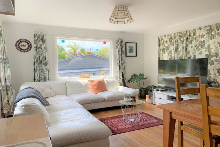 Photo of property in 26 Glendon Avenue, Avondale, Auckland, 1026