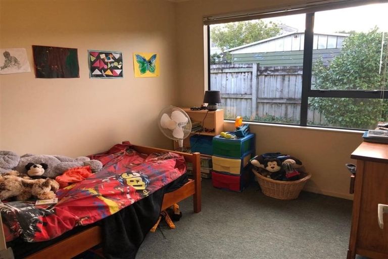 Photo of property in 6a Japonica Drive, Beach Haven, Auckland, 0626