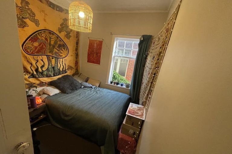 Photo of property in 66 Hawker Street, Mount Victoria, Wellington, 6011