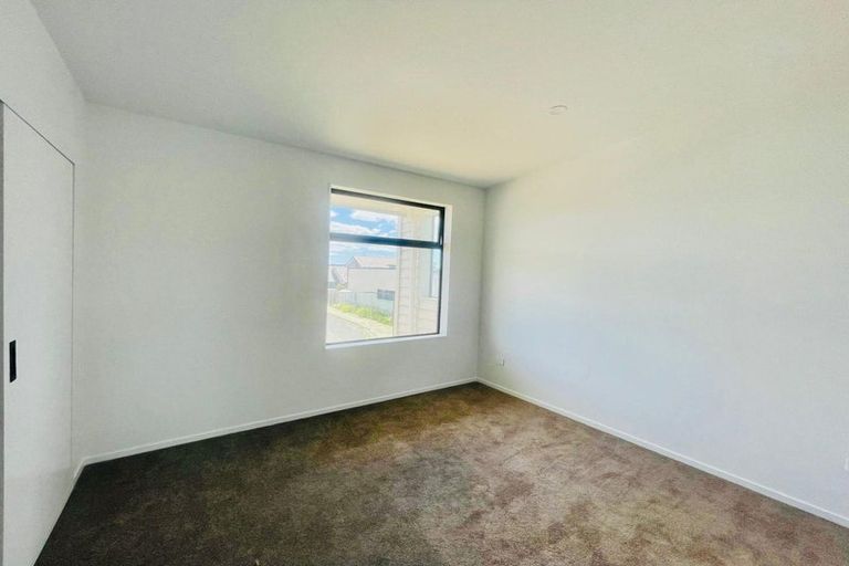 Photo of property in 76 Kauri Heart Avenue, Takanini, 2112