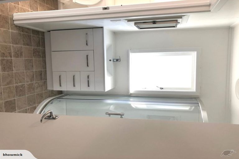 Photo of property in 9 Chartwell Avenue, Glenfield, Auckland, 0629