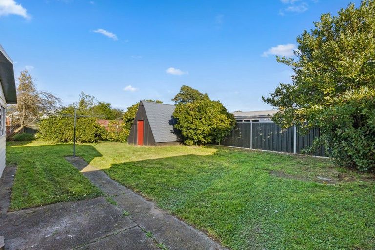 Photo of property in 14 Ferguson Street, Levin, 5510