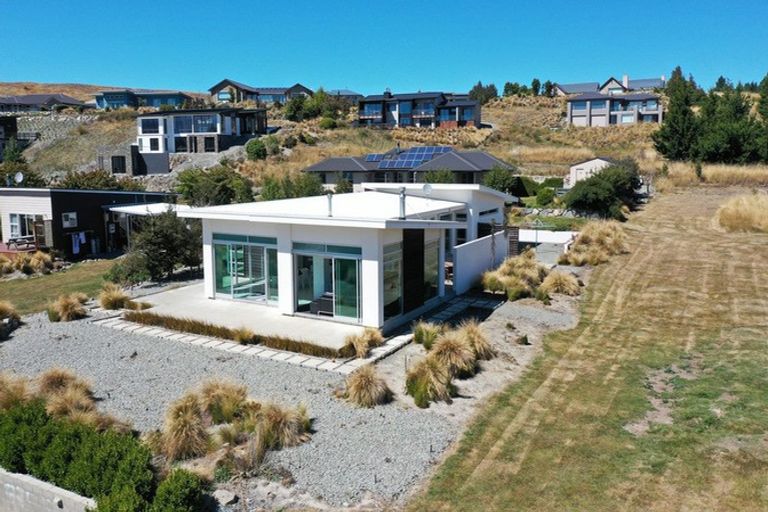 Photo of property in 12 Pollock Place, Lake Tekapo, 7999