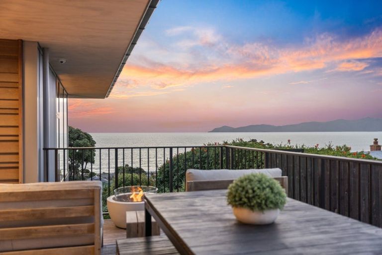 Photo of property in 15 Karekare Road, Raumati South, Paraparaumu, 5032