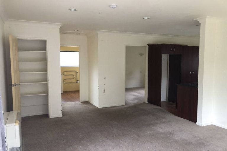 Photo of property in 19 Russleigh Drive, Dinsdale, Hamilton, 3204