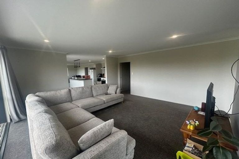 Photo of property in 11 Godwit Lane, Welcome Bay, Tauranga, 3112