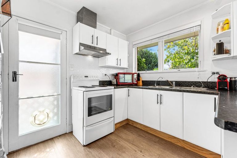 Photo of property in 1/14 Stanniland Street, Sunnyhills, Auckland, 2010