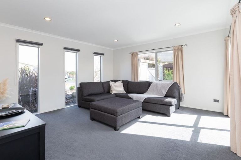 Photo of property in 14 Chatham Place, Rototuna North, Hamilton, 3210