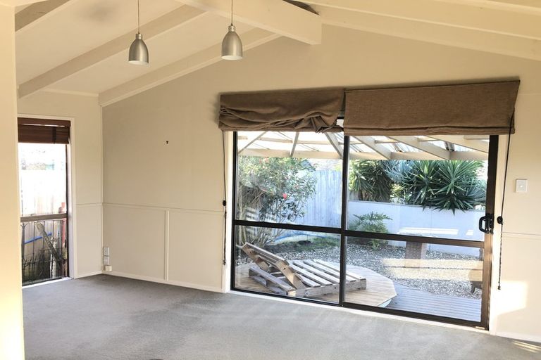 Photo of property in 238 Albany Highway, Schnapper Rock, Auckland, 0632