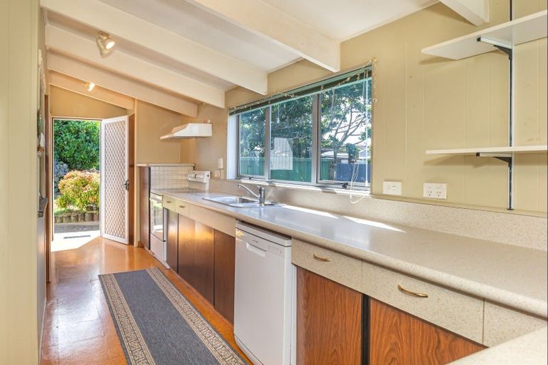 Photo of property in 33 Highbury Drive, Levin, 5510