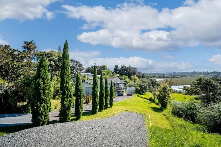 Photo of property in 353 Whangaparaoa Road, Stanmore Bay, Whangaparaoa, 0932