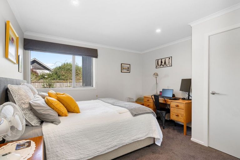 Photo of property in 21 Okarito Avenue, Levin, 5510
