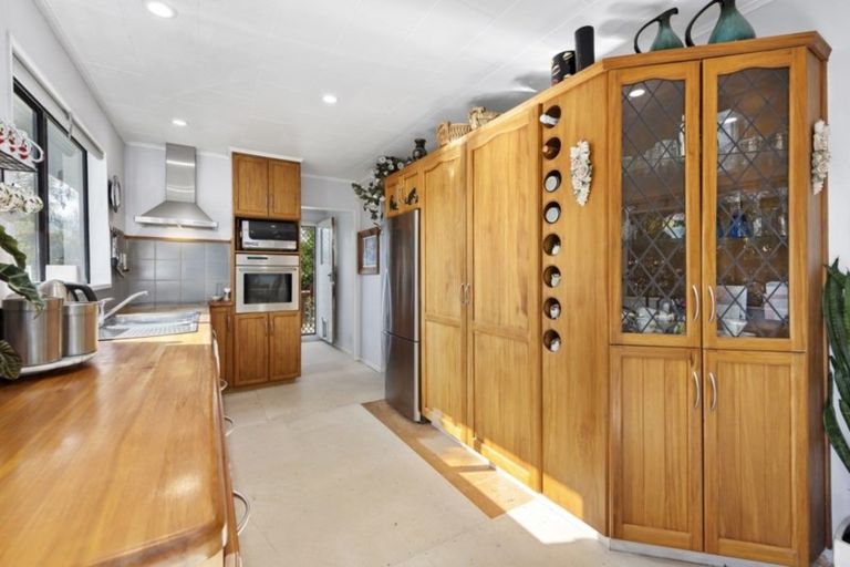 Photo of property in 12 Indiana Grove, Totara Park, Upper Hutt, 5018