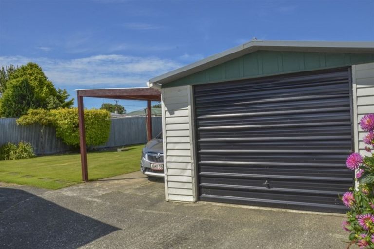 Photo of property in 75 Edinburgh Crescent, Waikiwi, Invercargill, 9810