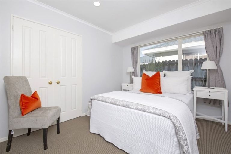 Photo of property in 9 Camerton Close, Northpark, Auckland, 2013