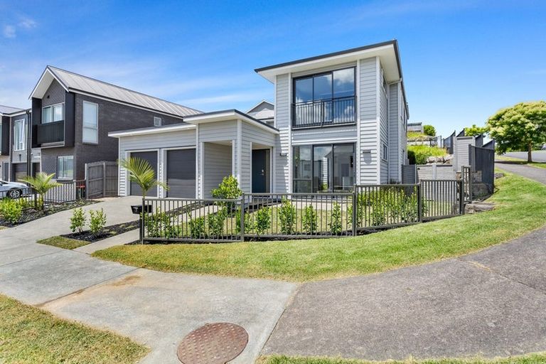 Photo of property in 7 Mcewan Street, Whenuapai, Auckland, 0618